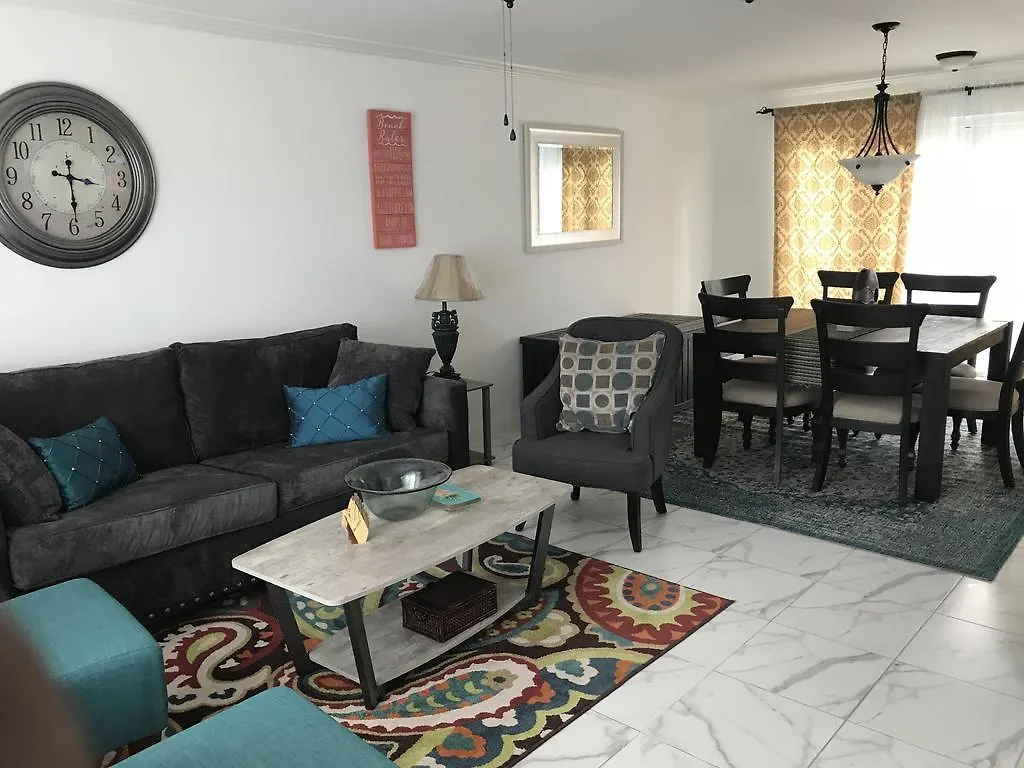 Little Bay Townhomes - Villa Nirvana 内格里尔 0*,