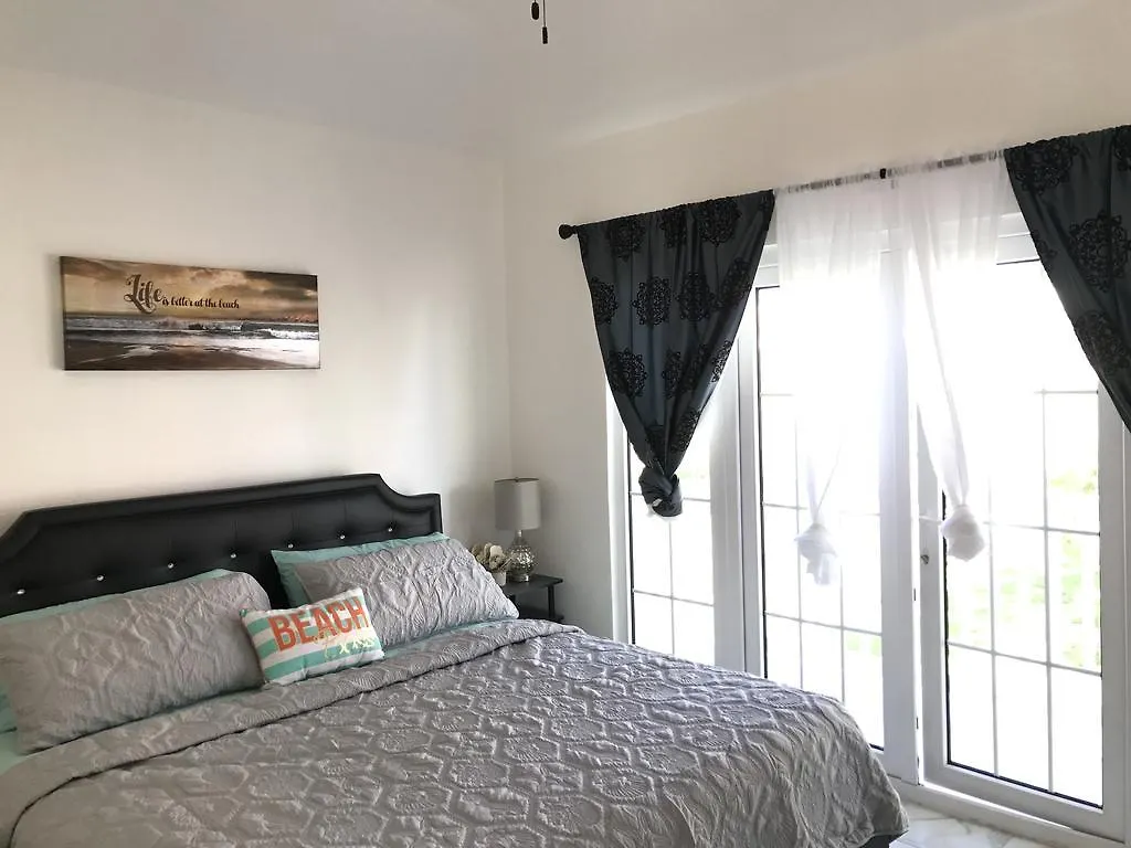 Little Bay Townhomes - Villa Nirvana 内格里尔